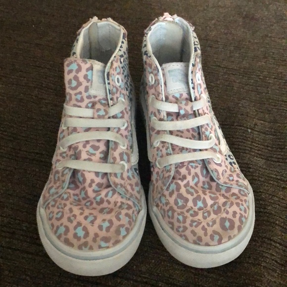 baby cheetah vans